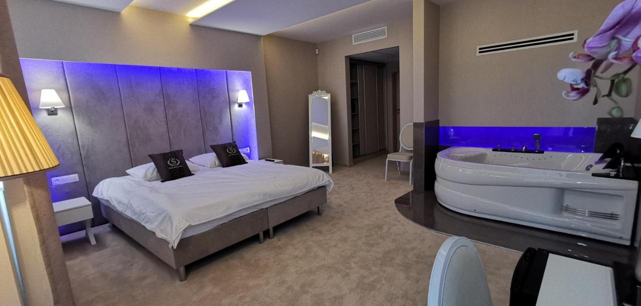 Hotel Sevilla Gold Leczeszyce Eksteriør bilde