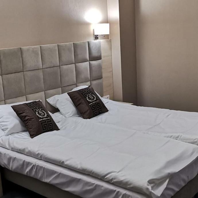 Hotel Sevilla Gold Leczeszyce Eksteriør bilde