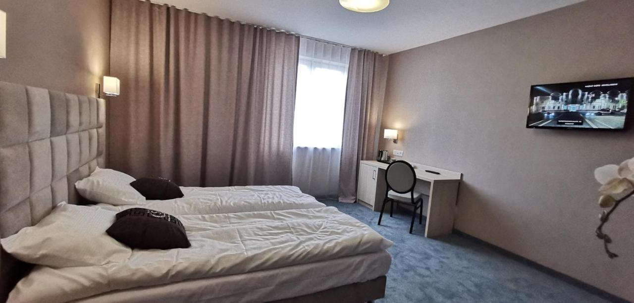 Hotel Sevilla Gold Leczeszyce Eksteriør bilde